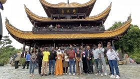 <CMSPRO_DOCUMENT FIELD='title'></CMSPRO_DOCUMENT>