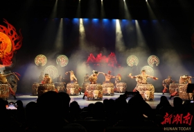 <CMSPRO_DOCUMENT FIELD='title'></CMSPRO_DOCUMENT>